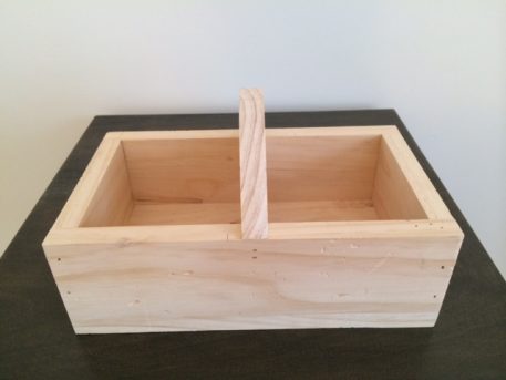 Wood condiment caddy